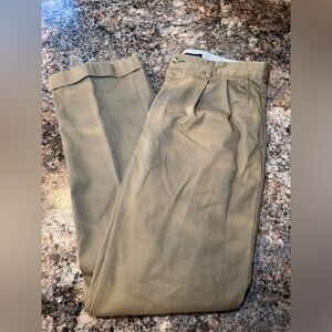 Vintage 90s Tommy Hilfiger Men's Olive Khaki Pleated Chinos